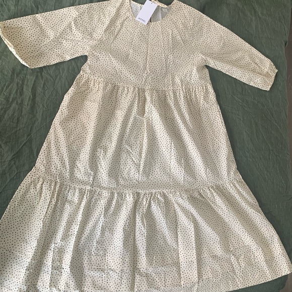 NWOT Monki Vira midi smock dress in cream dot print - Picture 6 of 7
